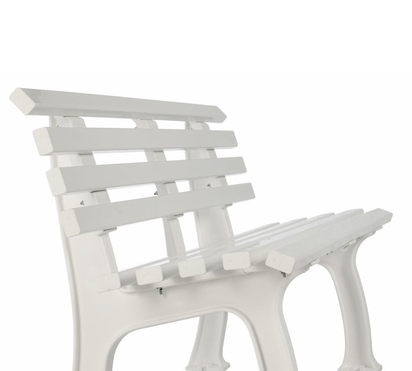 Seitenansicht der Bank "Ibiza" auf weißem Hintergrund