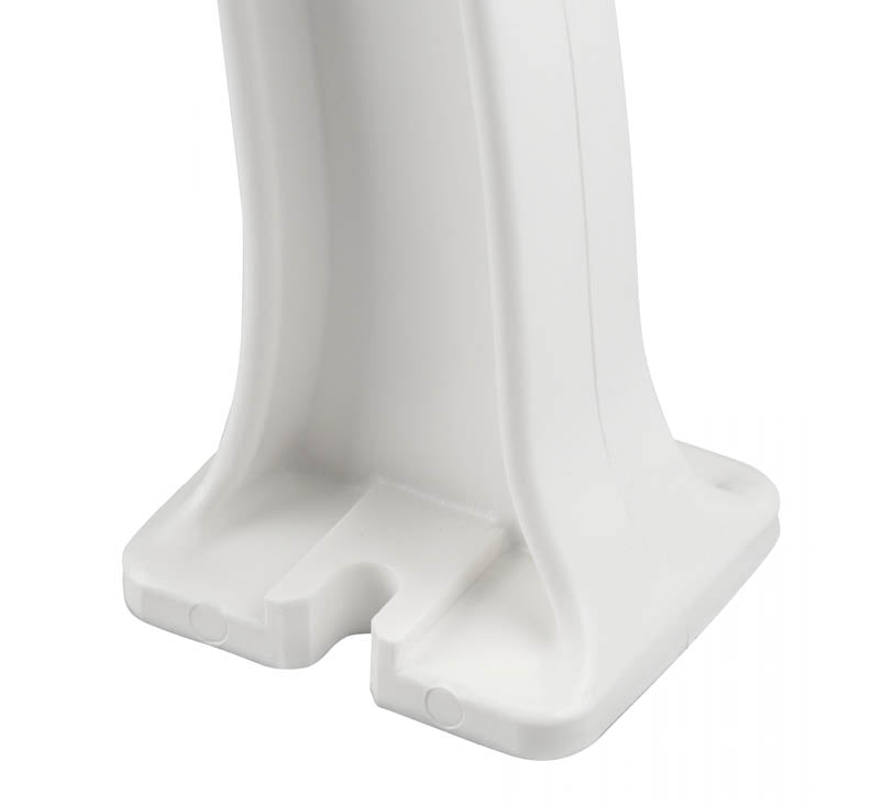 Detailansicht des Fußes der Bank "Ibiza" auf weißem Hintergrund