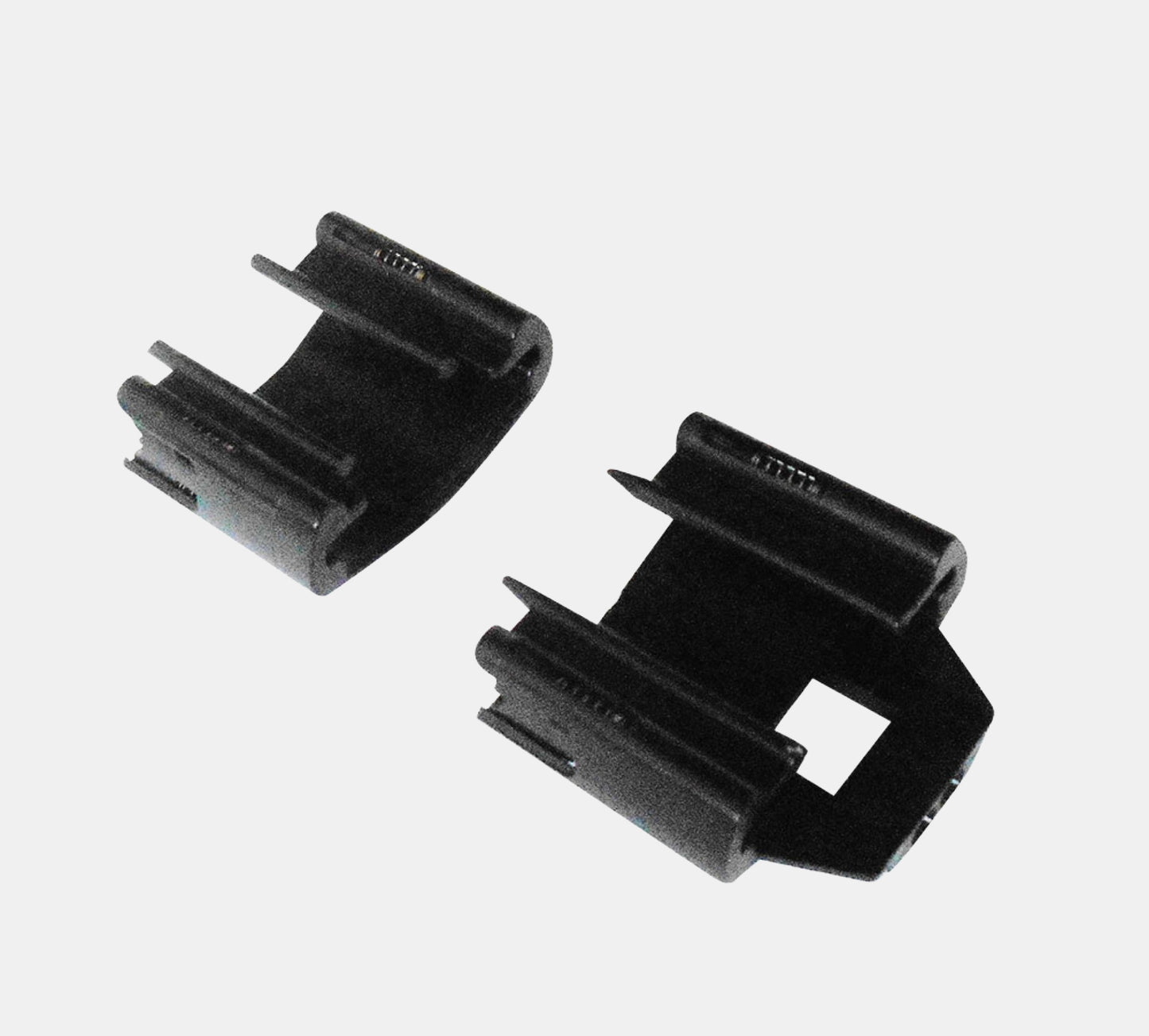 schwarze Leinenfänger auf grauem Hintergrund